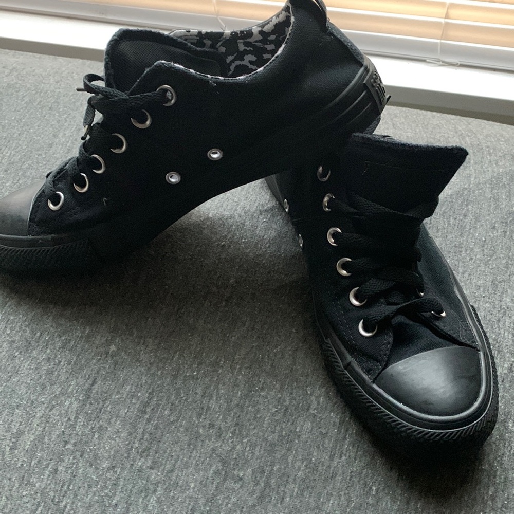 Size 9 woman’s Chuck Taylor’s Converse worn twice